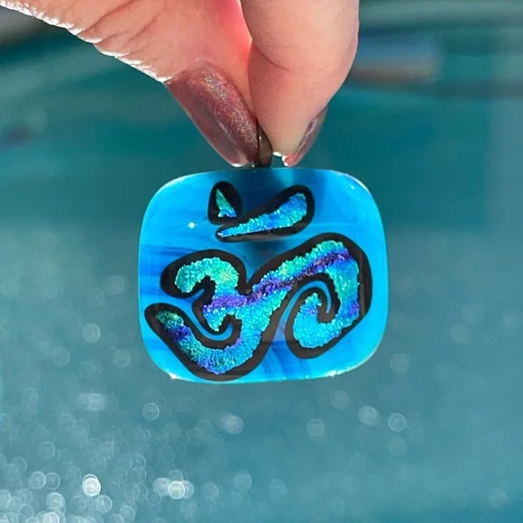 ॐ Turquoise Blue Glass Dichroic Pendant